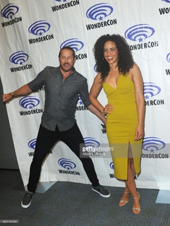 Parisa Fitz-Henley feet photo 2
