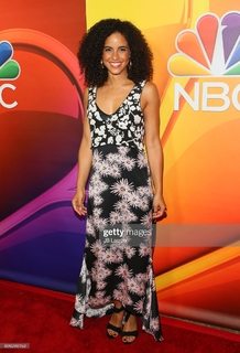 Parisa Fitz-Henley feet photo 18