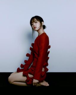 Park Bo-young feet photo 1