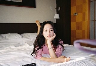 Park Gyuyoung feet photo thumbnail
