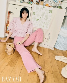 Park Gyuyoung feet photo thumbnail