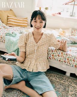 Park Gyuyoung feet photo thumbnail