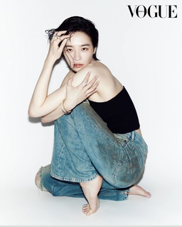 Park Gyuyoung feet photo thumbnail