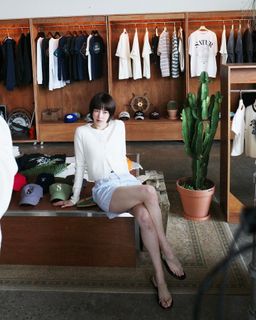 Park Gyuyoung feet photo thumbnail
