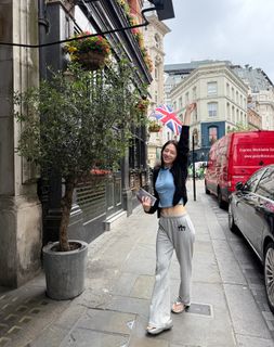 Park Gyuyoung feet photo thumbnail