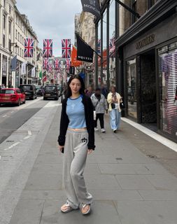 Park Gyuyoung feet photo thumbnail