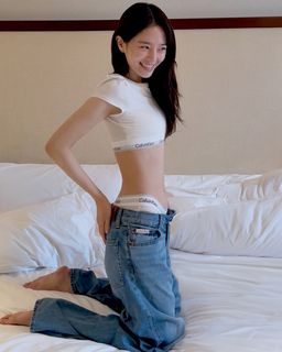 Park Gyuyoung feet photo thumbnail