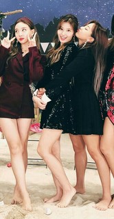 Park Ji-hyo feet photo thumbnail