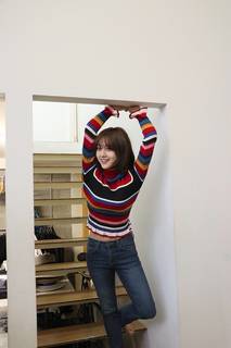 Park Ji-hyo feet photo thumbnail