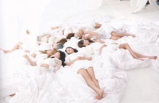 Park Ji-hyo feet photo thumbnail