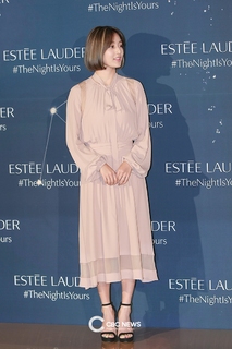 Park Ji-hyo feet photo thumbnail