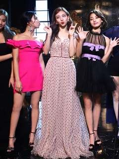 Park Ji-hyo feet photo thumbnail