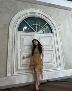 Park Ji-hyo feet photo thumbnail