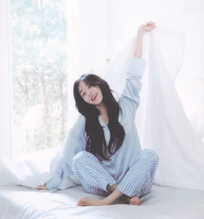 Park Ji-hyo feet photo thumbnail