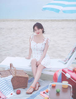 Park Ji-hyo feet photo thumbnail