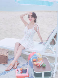 Park Ji-hyo feet photo thumbnail