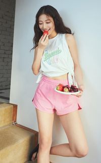 Park Ji-hyo feet photo 18