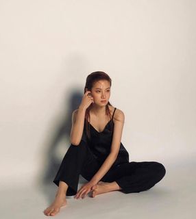 Park Ju-hyun feet photo 3