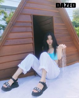 Park Ju-hyun feet photo 2