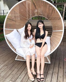 Park Min-jung feet photo 7