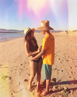 Parker McKenna Posey feet photo thumbnail