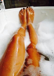 Parker McKenna Posey feet photo thumbnail