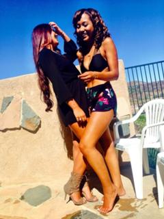 Parker McKenna Posey feet photo thumbnail