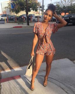 Parker McKenna Posey feet photo thumbnail