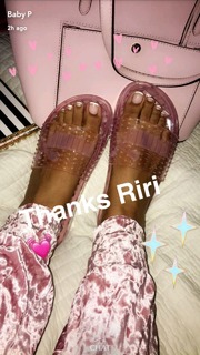 Parker McKenna Posey feet photo thumbnail
