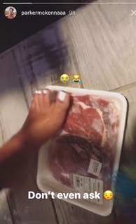 Parker McKenna Posey feet photo thumbnail