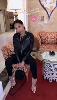 Parker McKenna Posey feet photo thumbnail