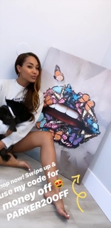 Parker McKenna Posey feet photo thumbnail