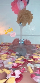 Parker McKenna Posey feet photo thumbnail