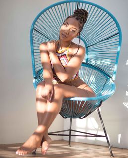 Parker McKenna Posey feet photo thumbnail