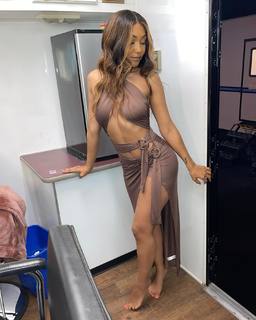 Parker McKenna Posey feet photo thumbnail