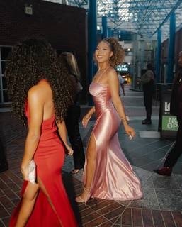 Parker McKenna Posey feet photo thumbnail
