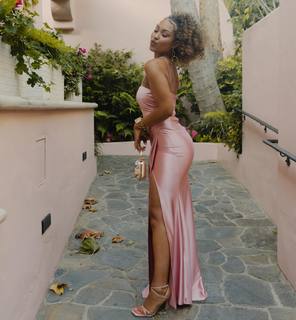 Parker McKenna Posey feet photo thumbnail