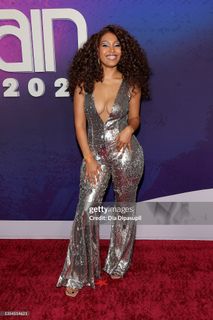 Parker McKenna Posey feet photo 7