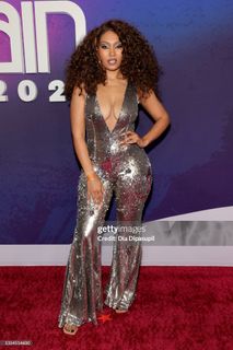 Parker McKenna Posey feet photo 5