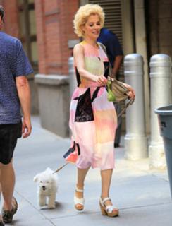 Parker Posey feet photo thumbnail