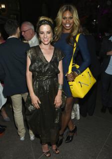 Parker Posey feet photo thumbnail