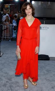 Parker Posey feet photo thumbnail