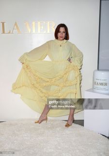 Parker Posey feet photo 10