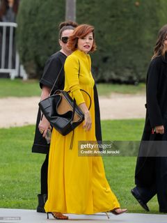 Parker Posey feet photo 9