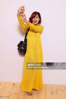 Parker Posey feet photo 7