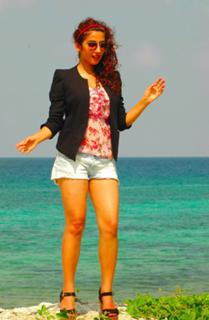 Parul Gulati feet photo thumbnail