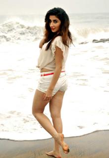 Parul Gulati feet photo thumbnail