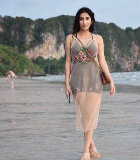 Parul Gulati feet photo thumbnail