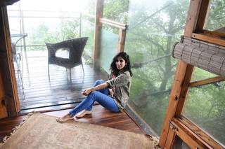 Parul Gulati feet photo thumbnail