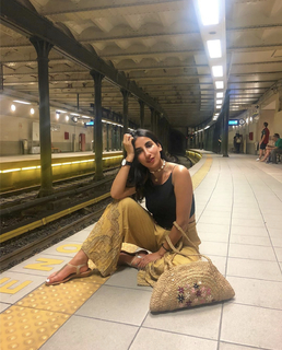 Parul Gulati feet photo thumbnail
